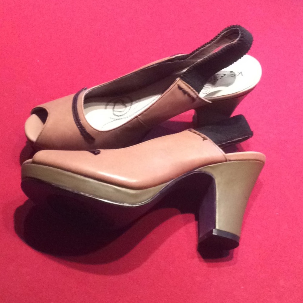 Kenzie new sling back, peep toe shoes size 8